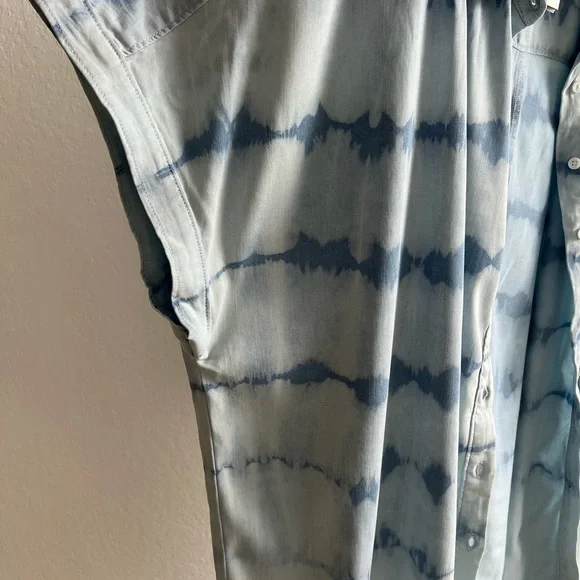 Lane Bryant Denim-look Tie-Dye Blouse | 30/32 - Picture 9 of 12